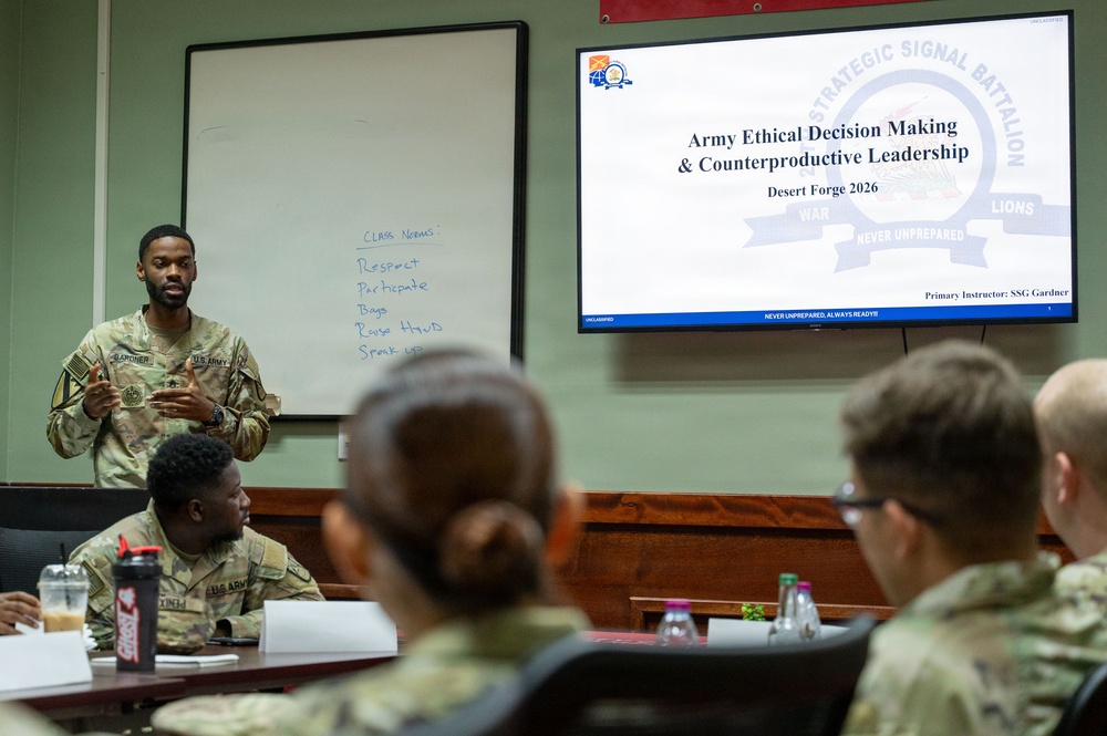 Junior enlisted Soldiers enhance leadership skills during Desert Forge