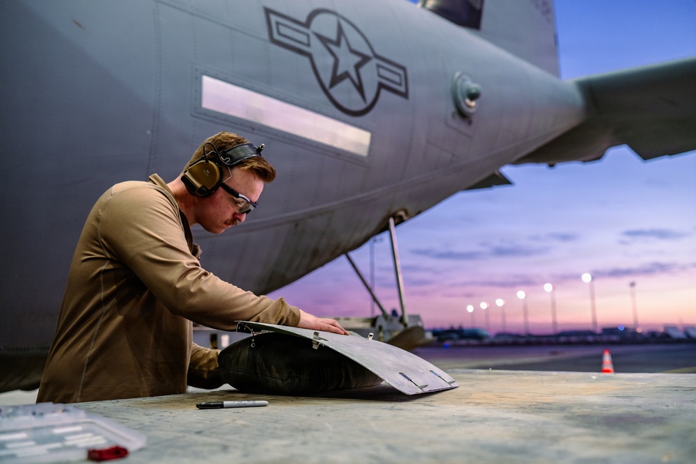 386th AEW Aircraft Metals Specialists Perform Maintenance on a C-130