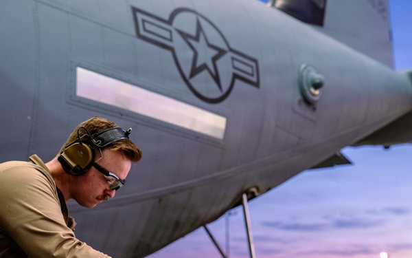 386th AEW Aircraft Metals Specialists Perform Maintenance on a C-130