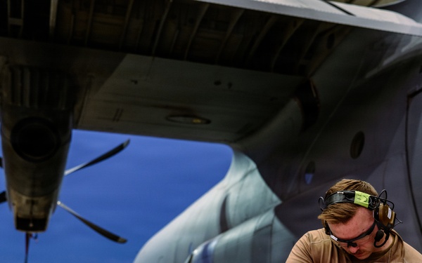 386th AEW Aircraft Metals Specialists Perform Maintenance on a C-130