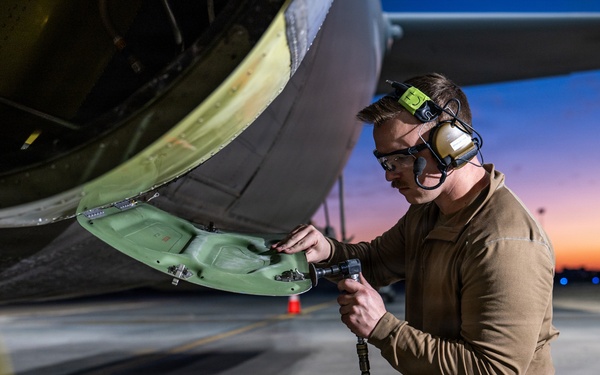 386th AEW Aircraft Metals Specialists Perform Maintenance on a C-130