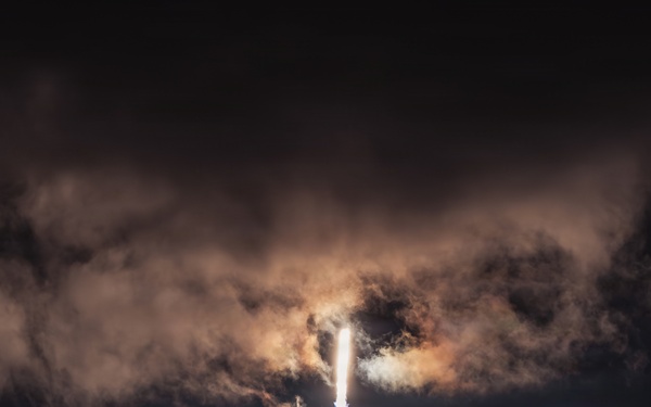 Starlink 6-100 Launches from Cape Canaveral Space Force Station