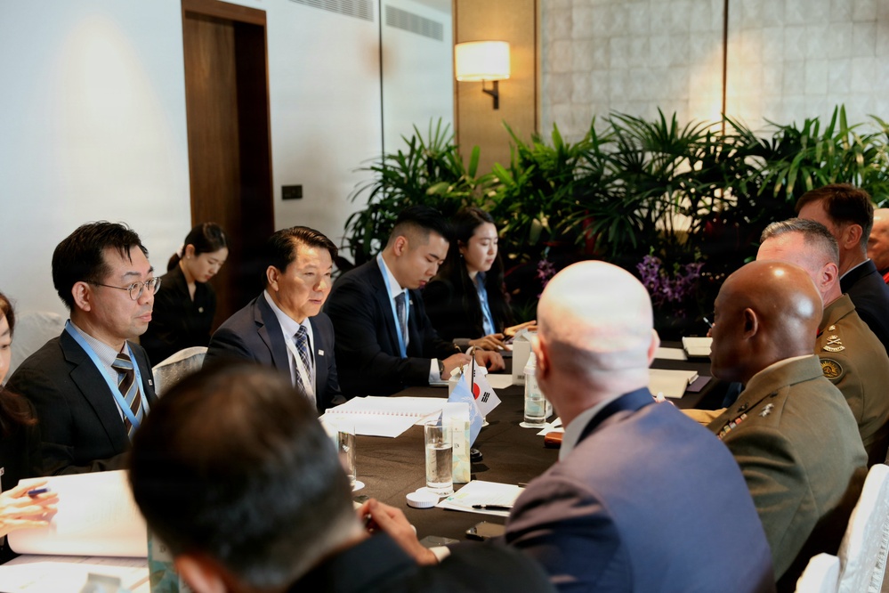 UNC DCOM Meets with ROK MND Deputy Minister Kim