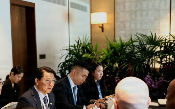 UNC DCOM Meets with ROK MND Deputy Minister Kim