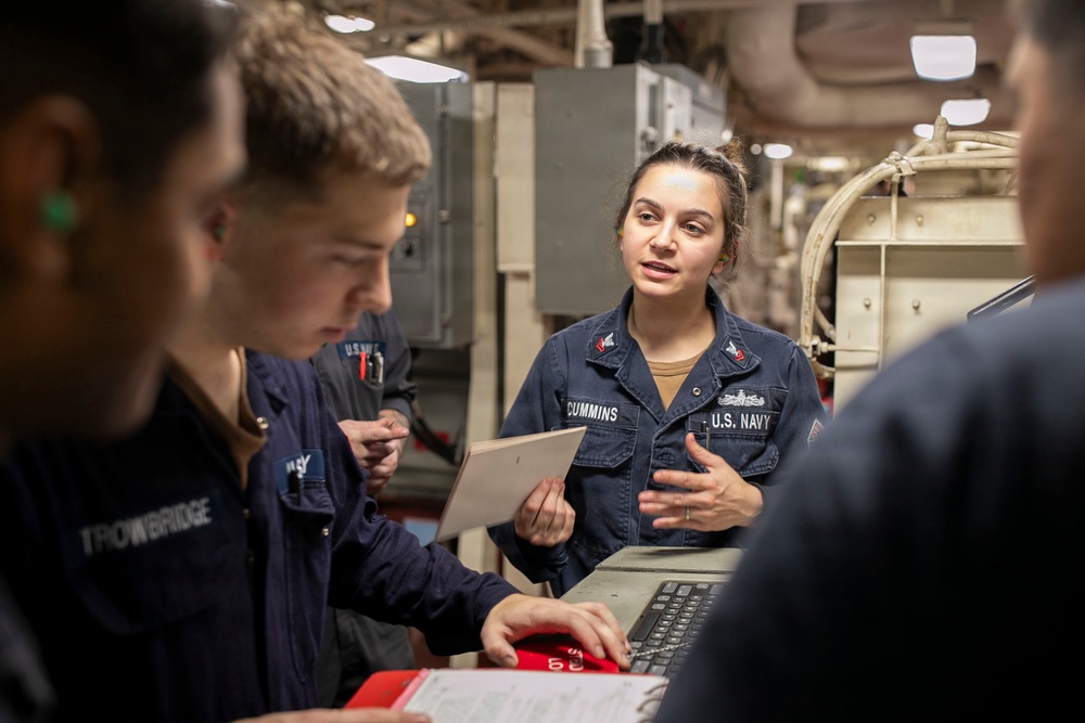 USS Tripoli Conducts Engineering Training Team Drills