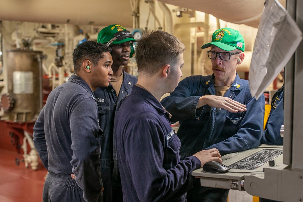 USS Tripoli Conducts Engineering Training Team Drills