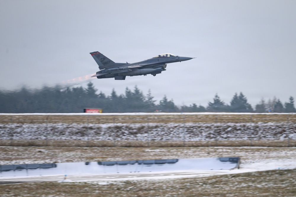 Winter weather doesn't stop the mission at Spangdahlem Air Base