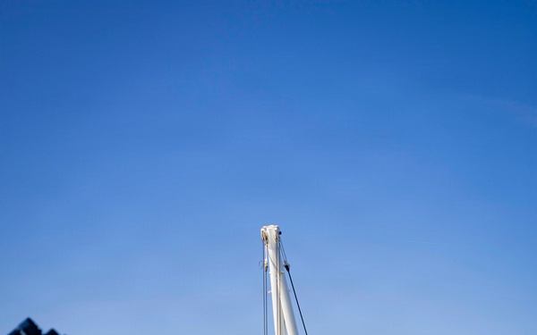 USS Iwo Jima Sailors Direct Crane