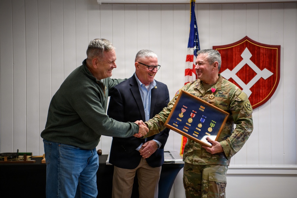 CSM Pask relinquishes responsibility to CSM Williams