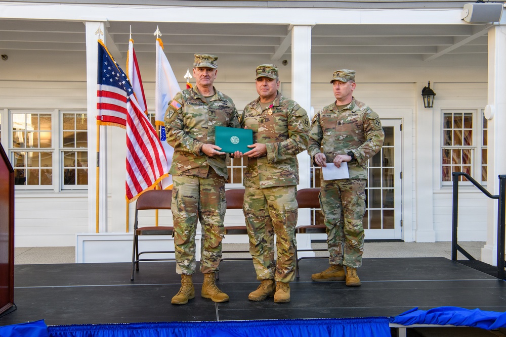 CSM Pask relinquishes responsibility to CSM Williams