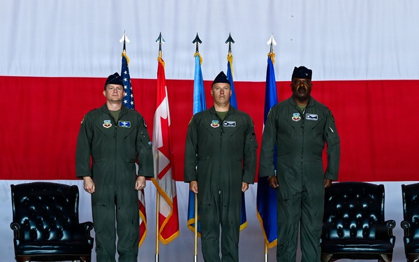 America’s Wing Welcomes New Commander at 552nd Air Control Wing Change of Command