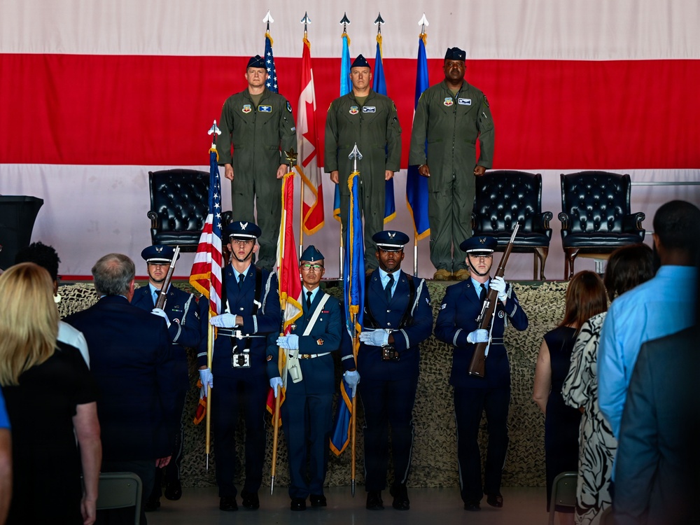 America’s Wing Welcomes New Commander at 552nd Air Control Wing Change of Command