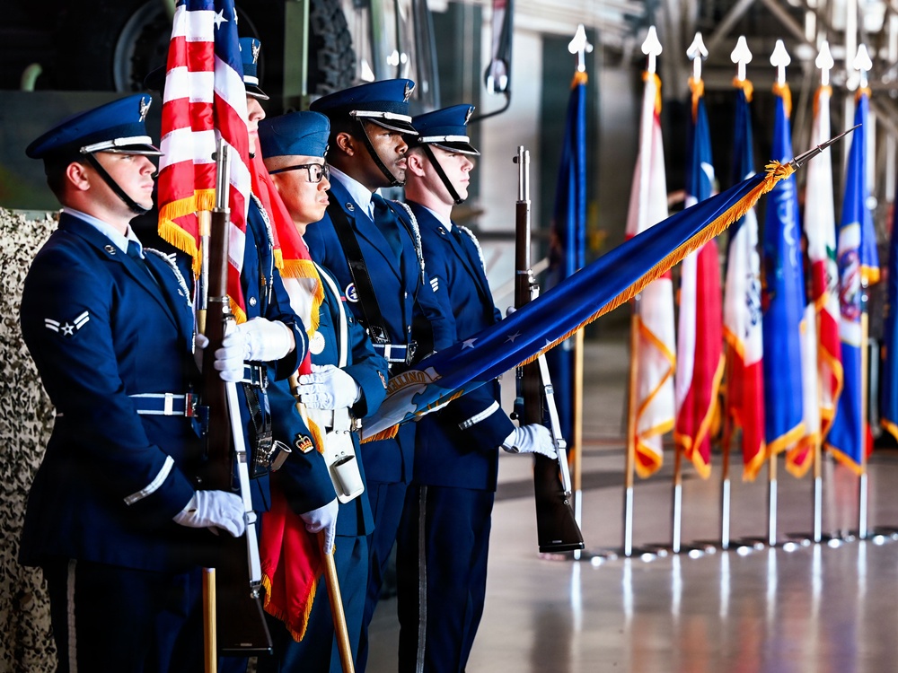 America’s Wing Welcomes New Commander at 552nd Air Control Wing Change of Command
