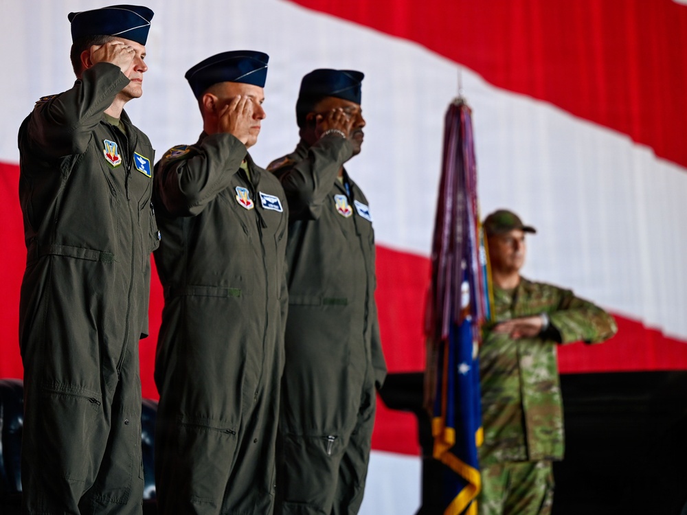 America’s Wing Welcomes New Commander at 552nd Air Control Wing Change of Command