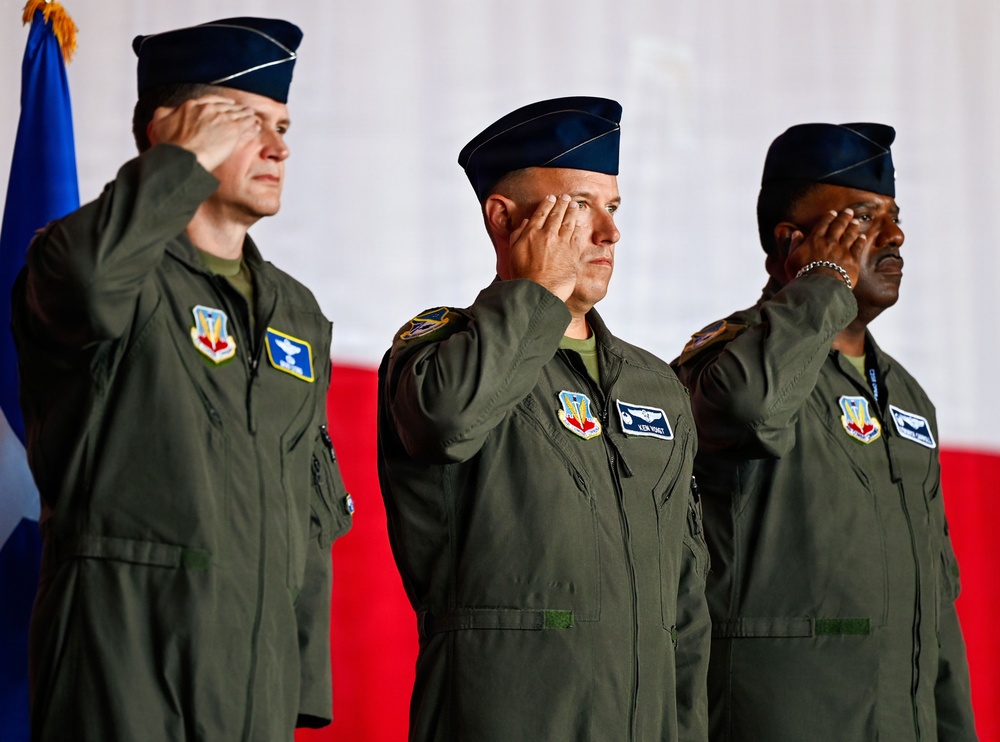 America’s Wing Welcomes New Commander at 552nd Air Control Wing Change of Command