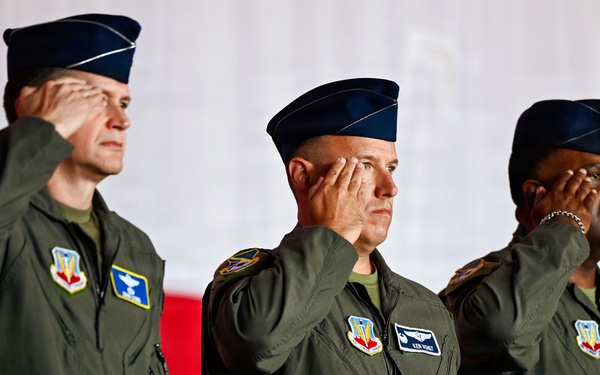 America’s Wing Welcomes New Commander at 552nd Air Control Wing Change of Command
