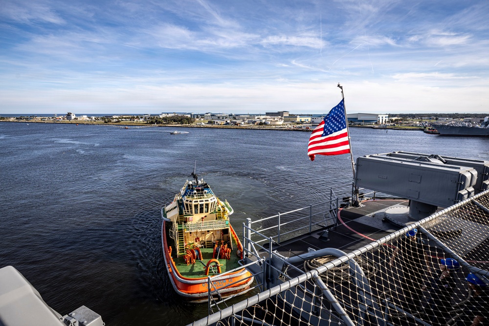 USS Iwo Jima (LHD 7) Departs Naval Station Mayport