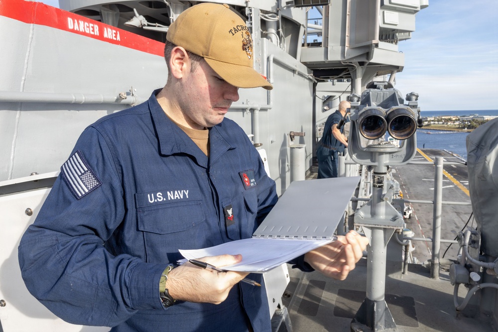 USS Iwo Jima Sailors Departs Naval Station Mayport,