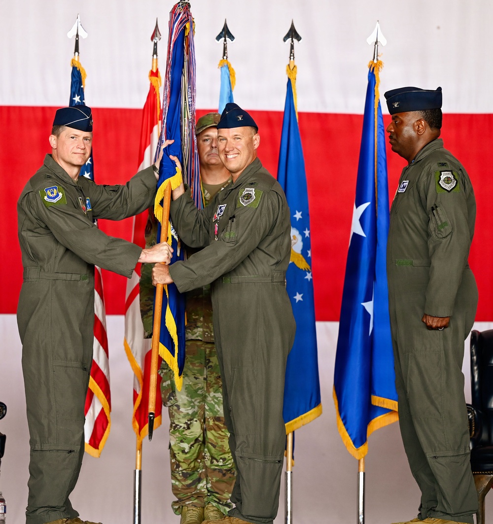 America’s Wing Welcomes New Commander at 552nd Air Control Wing Change of Command