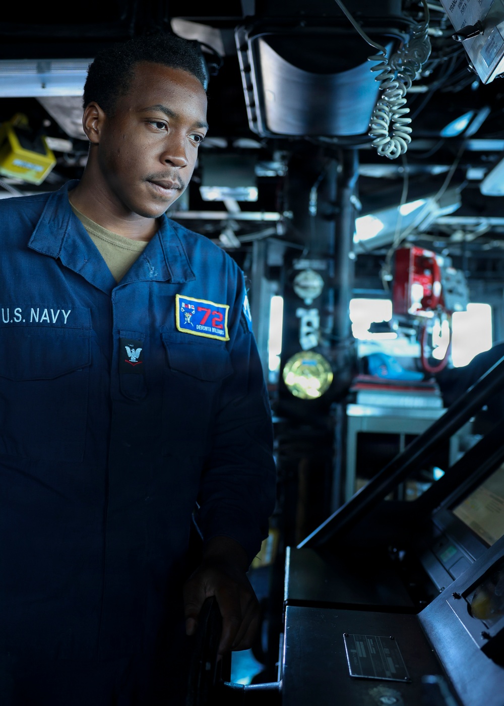 USS Mahan (DDG 72) Routine Operations