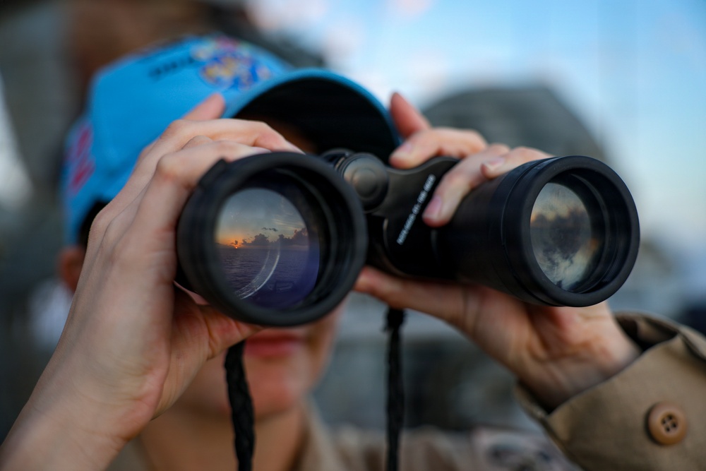 USS Mahan (DDG 72) Routine Operations