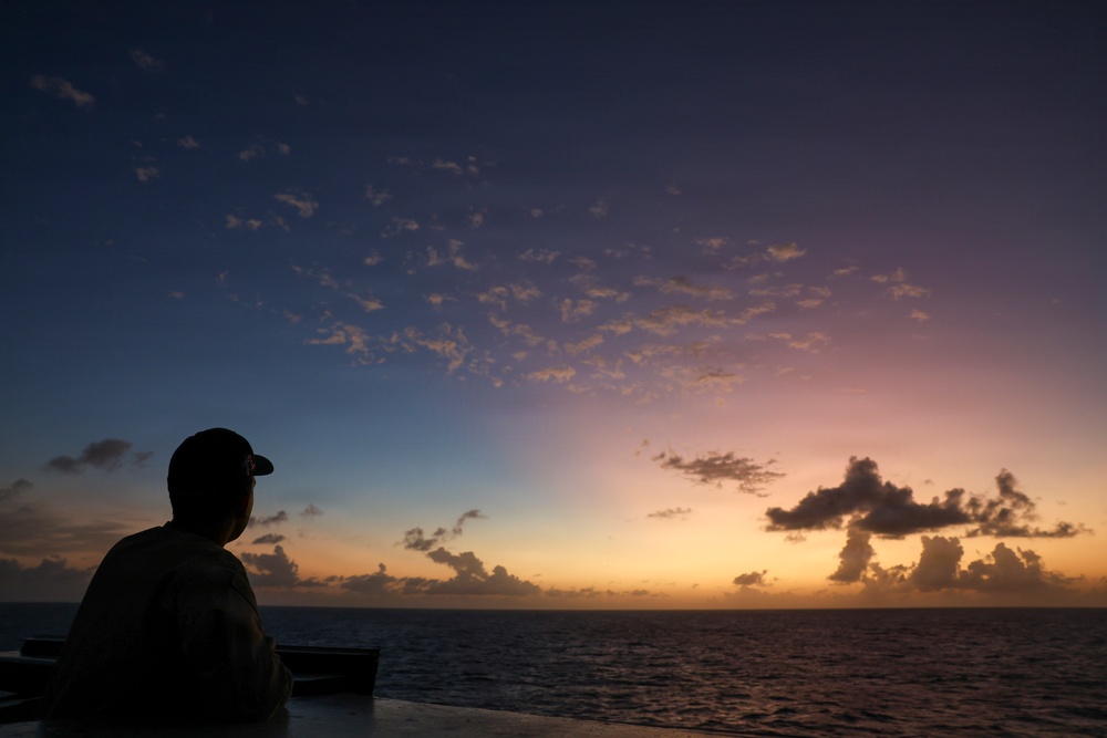 USS Mahan (DDG 72) Routine Operations