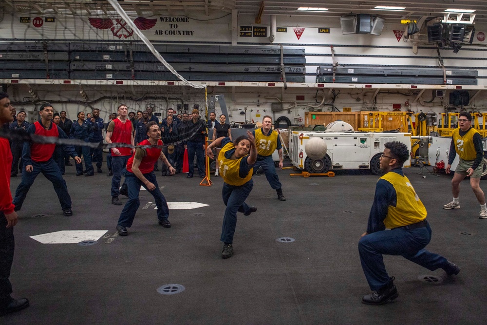 Makin Island Recreational Volleyball Underway