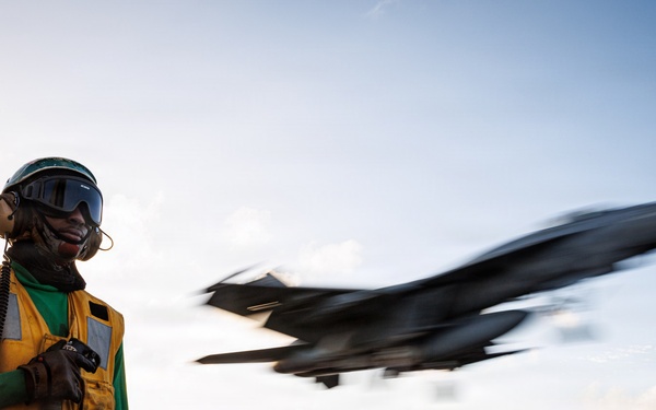 USS Gerald R. Ford (CVN 78) Flight Deck Operations