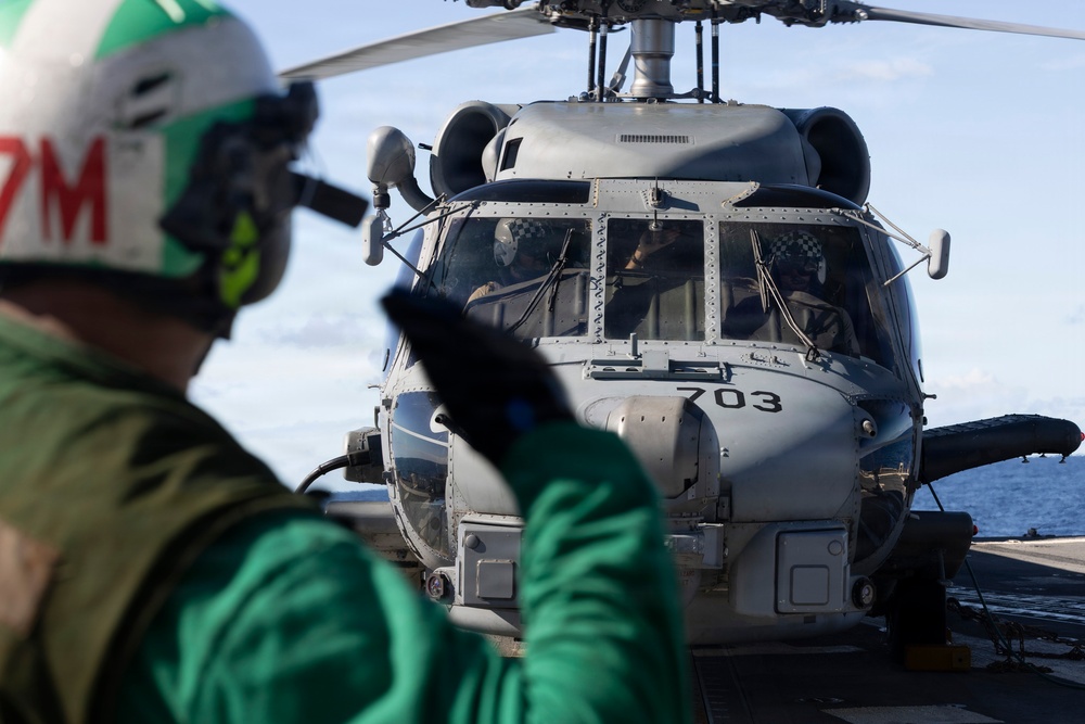 USS Delbert D. Black (DDG 119) Conducts Flight Quarters