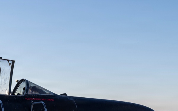 TU-2S performs Touch 'n Go landing on Beale AFB