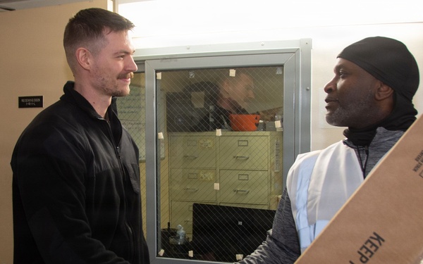 Ronald Reagan Sailors and Contractors Perform Maintenance