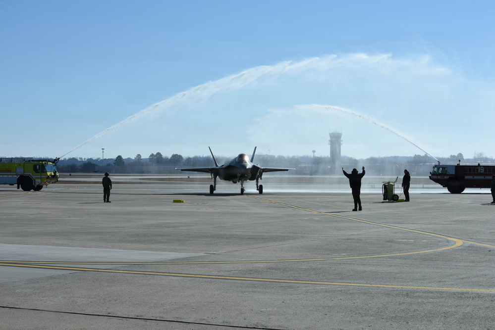 First Finnish Air Force Lightning II Arrives at Ebbing ANGB