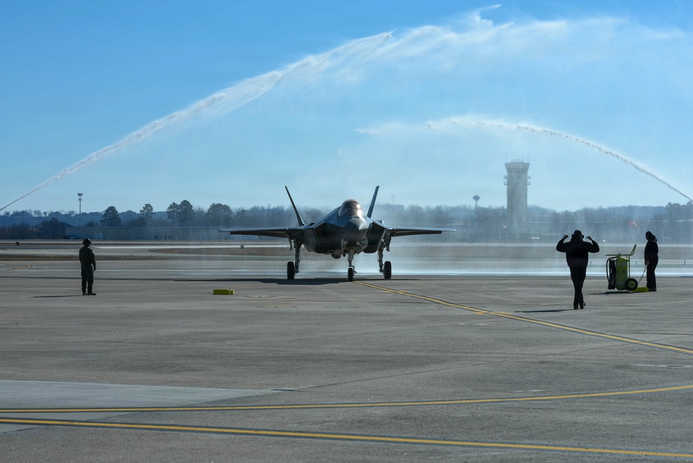 First Finnish Air Force Lightning II Arrives at Ebbing ANGB