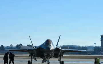 First Finnish Air Force Lightning II Arrives at Ebbing ANGB