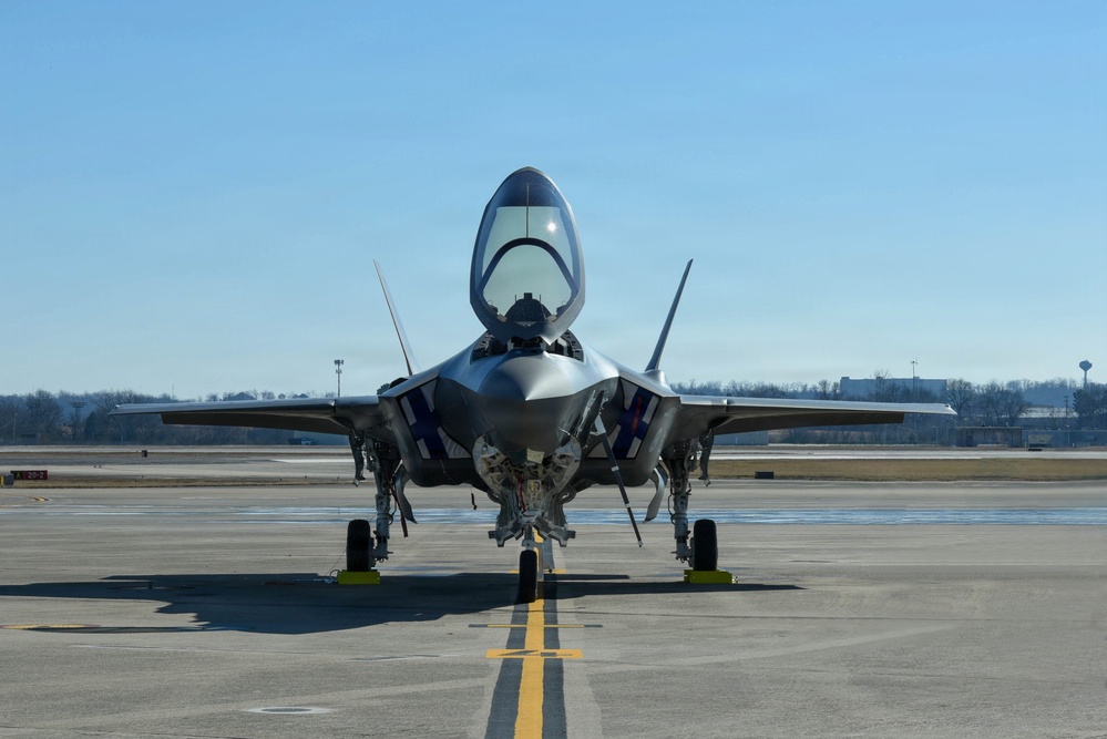 First Finnish Air Force Lightning II Arrives at Ebbing ANGB