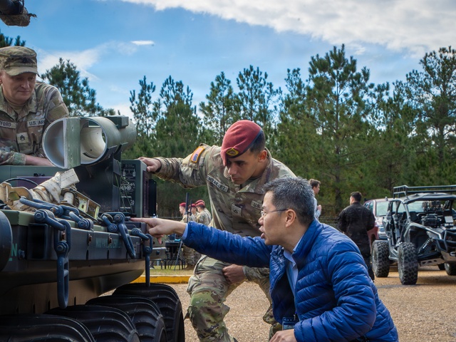 JRTC brings industry, experts together to modernize TIC