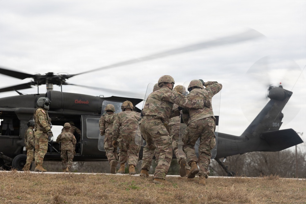 Alpha Troop, 1-153rd Cavalry Regiment Conducts Aviation and MEDEVAC Training