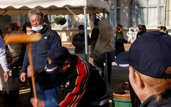 Kawashimo Tondo Bonfire Festiva