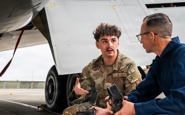 5th Air Force Senior Enlisted Leader reinforces readiness with Team Kadena