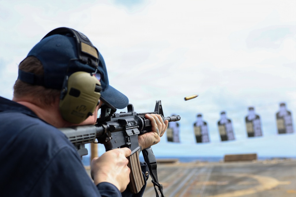 USS Thomas Hudner (DDG 116) Gunnery Exercise