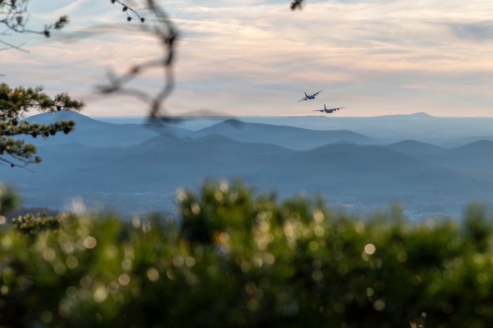 Dobbins C-130Hs Conduct Training at Yonah Mt.