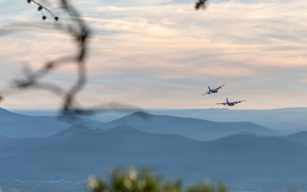 Dobbins C-130Hs Conduct Training at Yonah Mt.