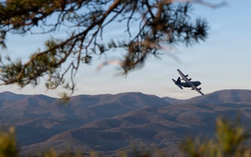 Dobbins C-130Hs Conduct Training at Yonah Mt.