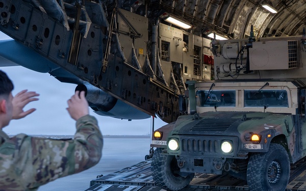 16th EAS conducts cargo mission within CENTCOM AOR