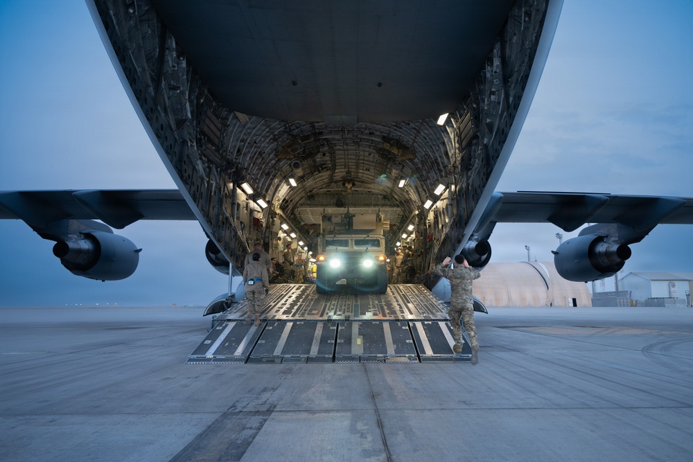 16th EAS conducts cargo mission within CENTCOM AOR