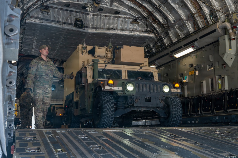 16th EAS conducts cargo mission within CENTCOM AOR