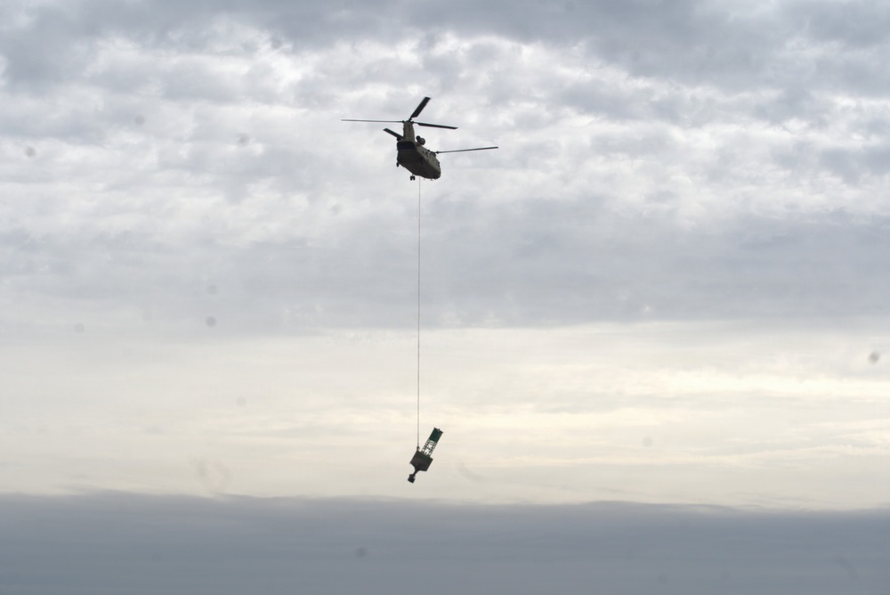 3rd Infantry Division conducts air movement buoy operation with Coast Guard
