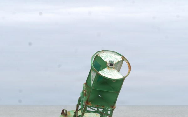 3rd Infantry Division conducts air movement buoy operation with Coast Guard