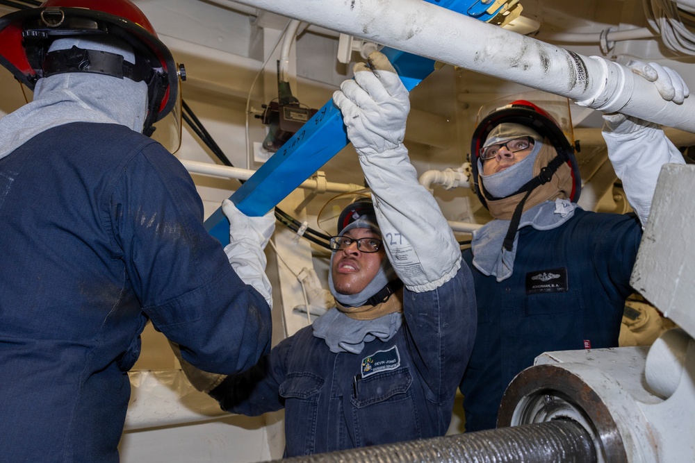 USS Delbert D. Black (DDG 119) Conducts Flooding Drill