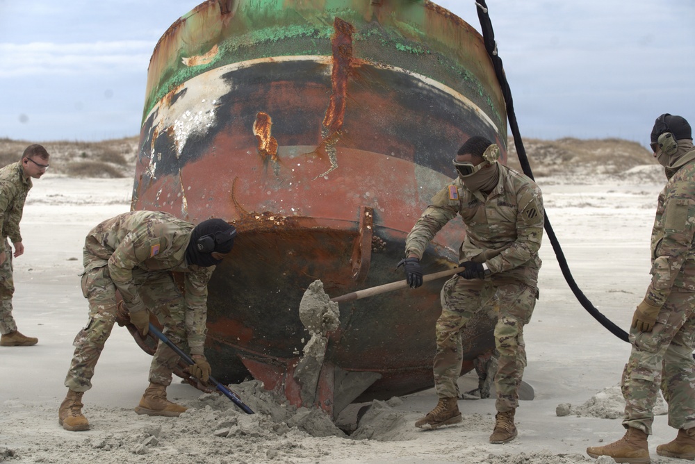3rd Infantry Division conducts air movement buoy operation with Coast Guard